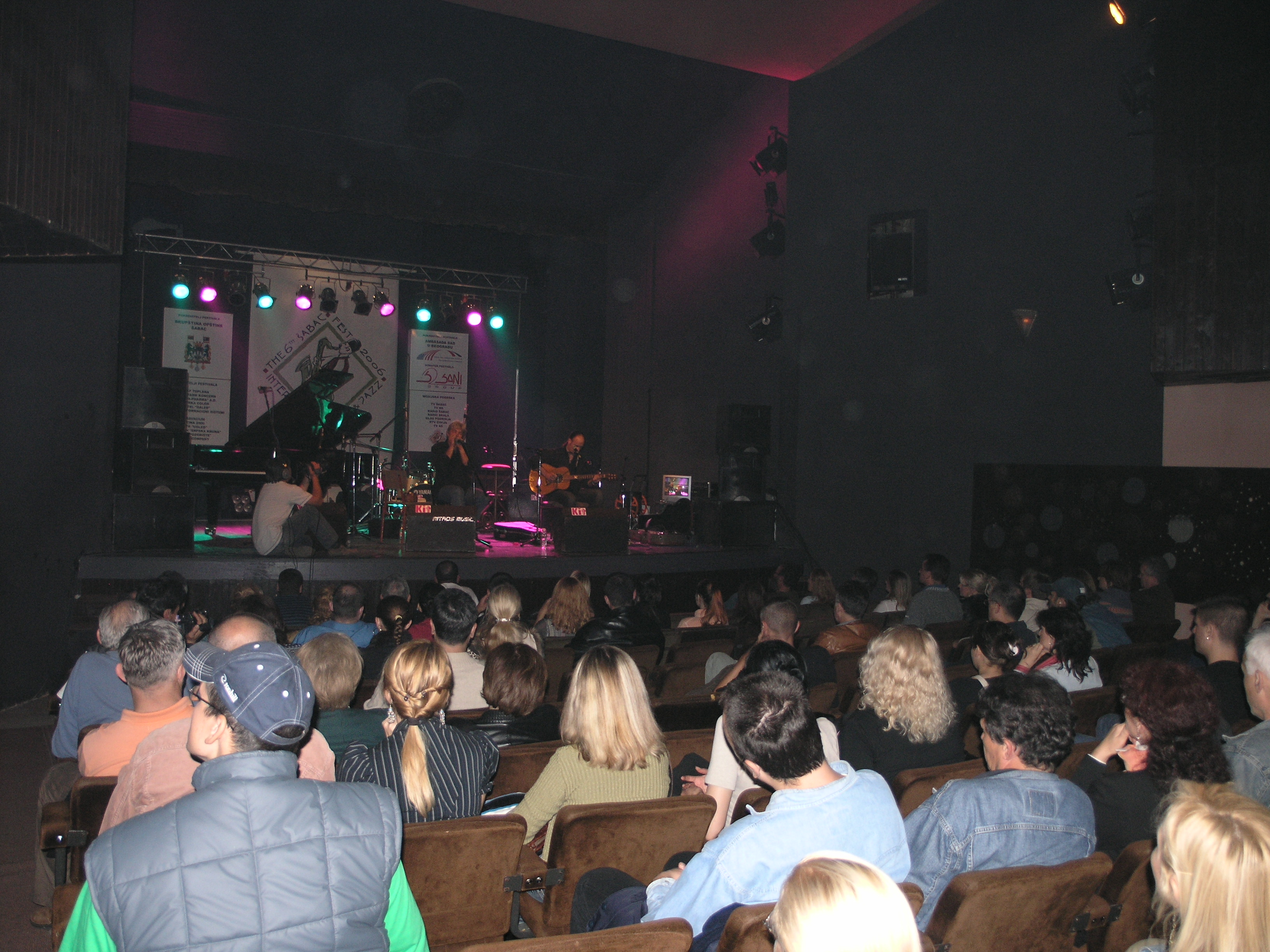 Blues Trio Šabac 2006 audience view