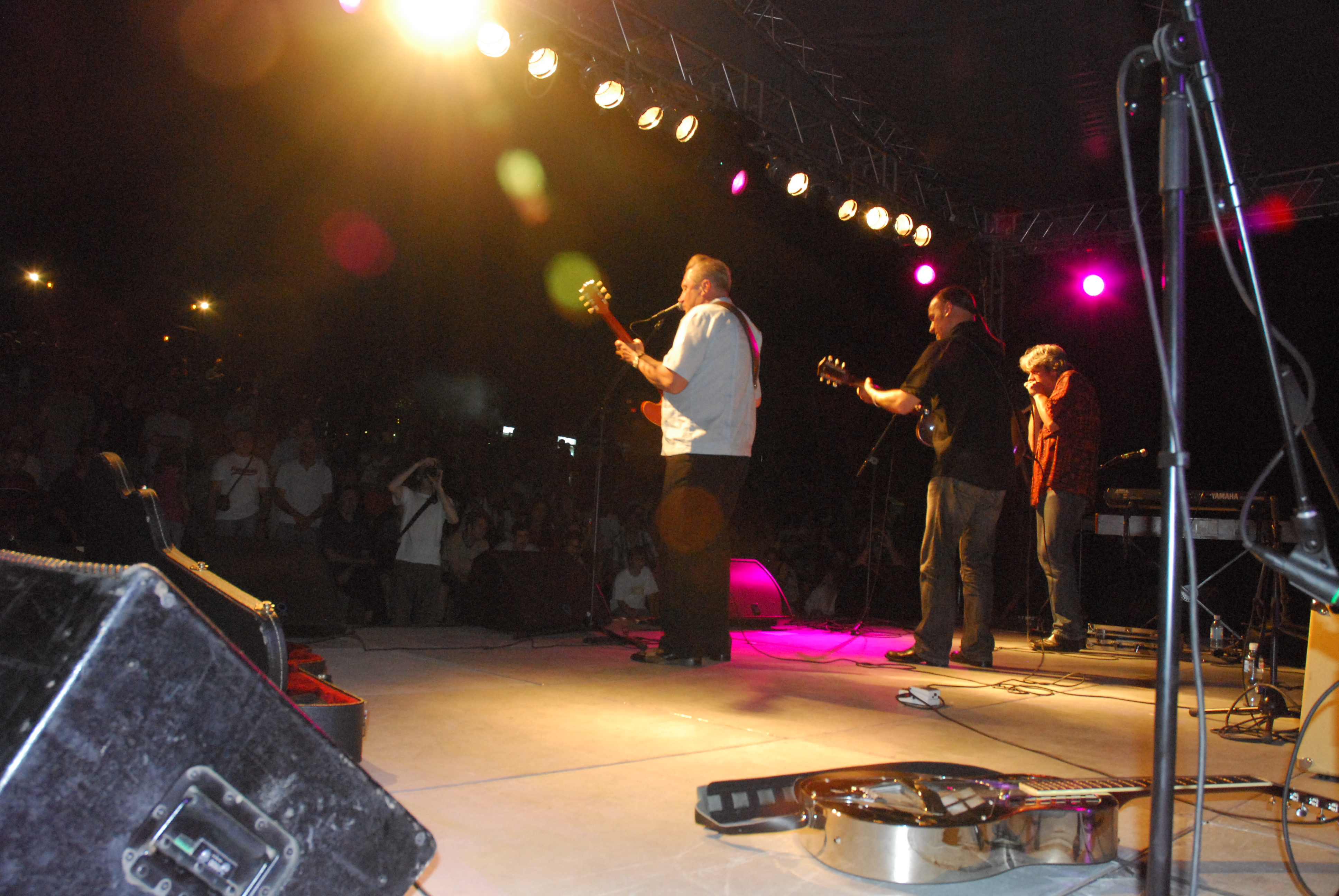 Voxtock crowd Sven Blues Trio